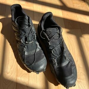 Black Men's Salomon Hiking/Trail Shoes